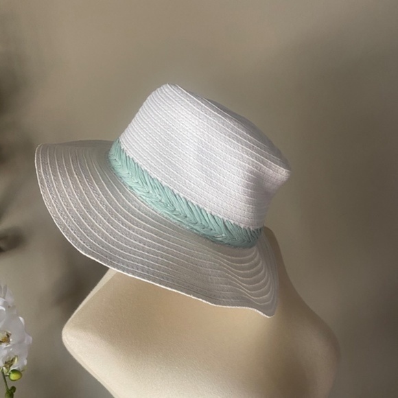 Anthropologie White Raffia Trimmed Rancher Hat - Picture 7 of 8